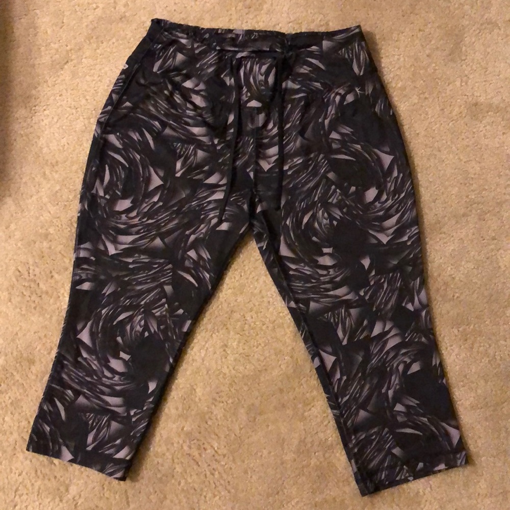 Athletic Pants/Leggings